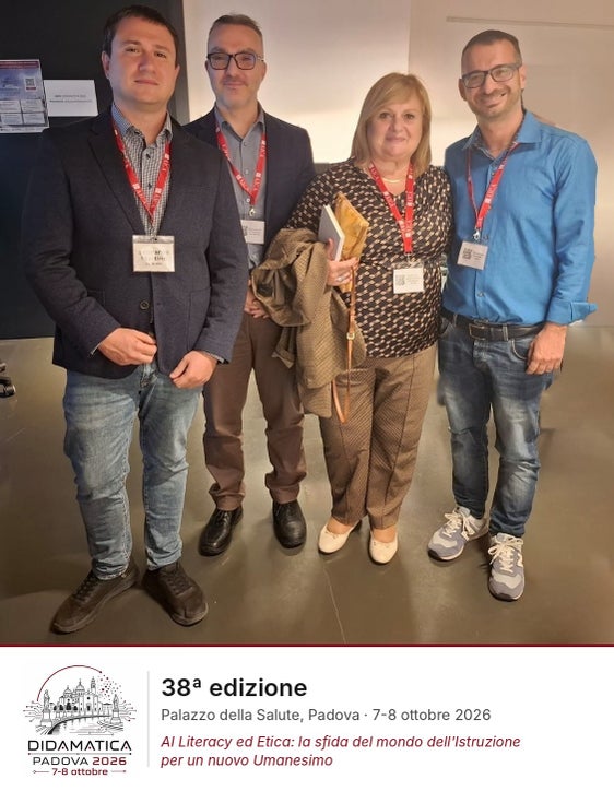 Il Piano Athena alla 38esima edizione di DidaMatica A Padova. Nella foto (da sinistra) il docente Leonardo Martino, l'ispettore scolastico Fabio Furciniti, la docente Anna Brancaccio e il docente Gennaro Iaccarino. (Foto: USP)