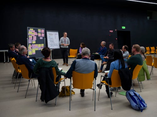 Auch die Arbeit zu den fünf Schwerpunktthemen Energie, Wohnen, Mobilität, Konsum und Produktion sowie Ernährung und Landnutzung wurde fortgesetzt. (Foto: LPA/Fabio Brucculeri)