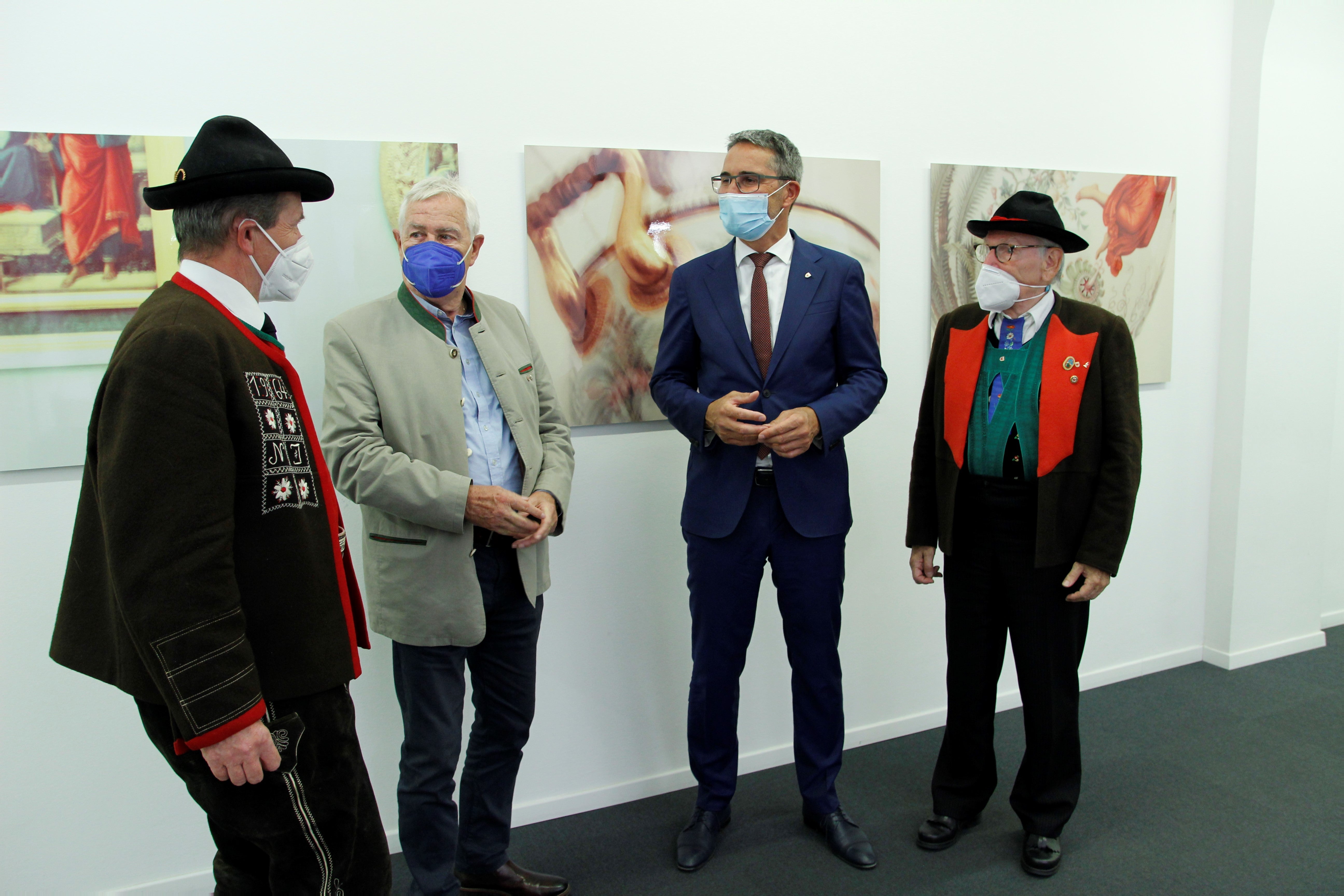 Treffen in Bozen als Vorbereitung zur 75-Jahr-Feier des Gesamtverbandes der Südtiroler in Österreich: (v.l.) Reinmüller, Angermann, LH Kompatscher, Thomann (Foto: LPA)