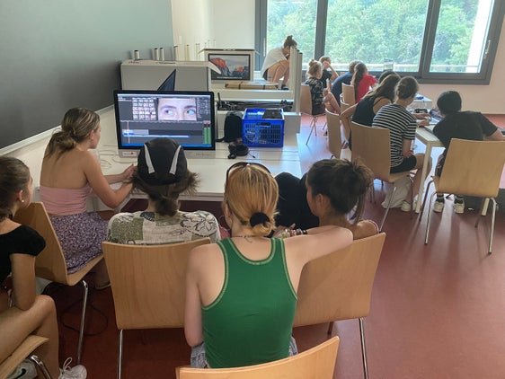 Die Arbeit an den Musik-Videos (Foto: Thomas Troi)