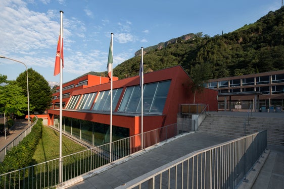 La classe internazionale sarà istituita presso il Liceo scientifico di lingua tedesca di Bolzano. (Foto: Realgymnasium Bozen e Fachoberschule für Bauwesen "Peter Anich")