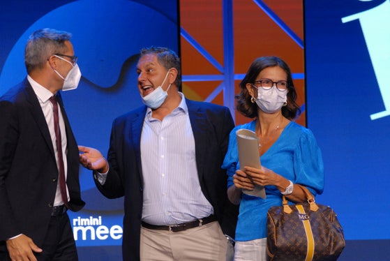 Landeshauptmann Kompatscher (v.l.) mit dem Präsidenten der Region Ligurien Toti und Ministerin Gelmini (Foto: Meeting Rimini)
