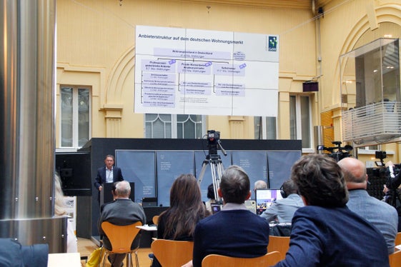 Christian Gebhard, amministratore delegato dell'associazione federale delle società immobiliari tedesche, ha fornito una panoramica della situazione in Germania (Foto: ASP/Greta Stuefer)
