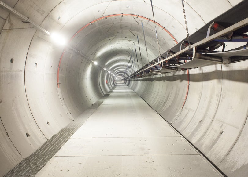 La linea di accesso sud del BBT in Bassa Atesina compie un importante passo avanti: la Giunta provinciale ha avviato la procedura per la modifica dei piani urbanistici dei Comuni interessati. (Foto: USP/Nicolò Degiorgis)