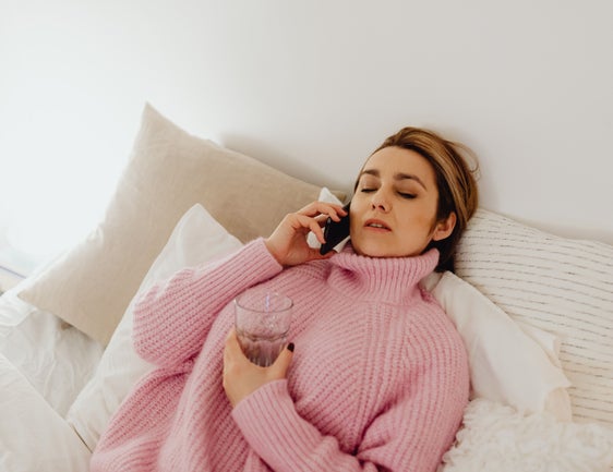 In caso di problemi di salute, il numero verde 116117 offrirà, per il momento solo nel Comprensorio sanitario di Bolzano, a partire da metà settembre, consulenza medica e orientamento 24 ore su 24. (Foto: Pexels. La foto può essere utilizzata solo in relazione al presente comunicato stampa.)