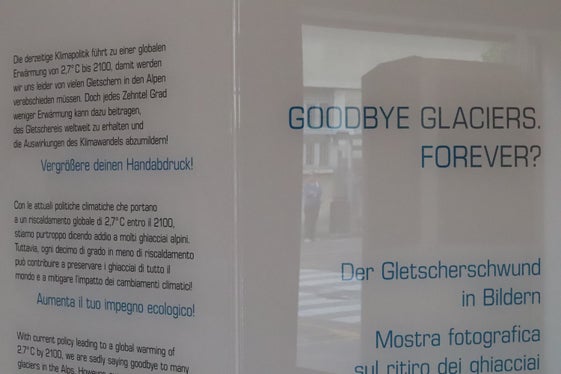 Die Ausstellung Goodbye Glaciers. Forever?&nbsp;in der Stadtgalerie am Dominikanerplatz 18 in Bozen ist bis zum 31. August von Dienstag bis Sonntag jeweils von 10 bis 13 und von 15 bis 18 Uhr geöffnet; an Montagen und am Feiertag 15. August bleibt sie geschlossen. (Foto: LPA/Maja Clara)