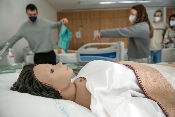 La Giunta ha deciso di introdurre una indennità di studio (Taschengeld) per gli studenti iscritti alla scuola di infermieristica “fhg Tirol” (Foto: ASP/ Claudia Corrent)