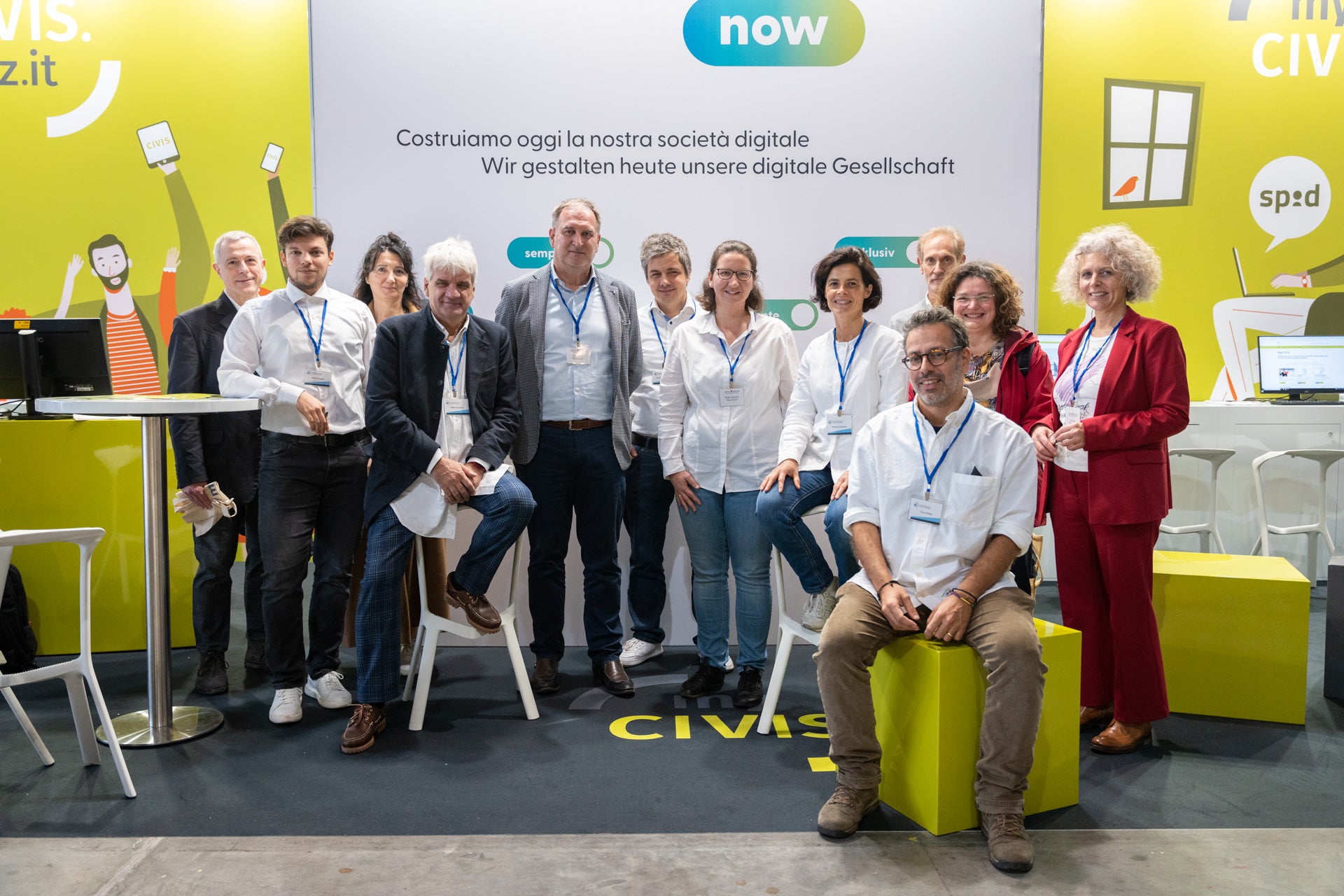 Lo staff presente allo stand CIVIS e myCIVIS alla Fiera per informare i cittadini sull'importanza dell'identità digitale e sullo stato della digitalizzazione nella provincia (Foto: Marco Parisi)