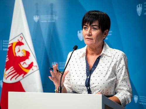 L'assessora provinciale alla Sicurezza e alla prevenzione della violenza Ulli Mair ha presentato alla Giunta provinciale una proposta per la riorganizzazione dei servizi di streetworking. (Foto: USP/Fabio Brucculeri)