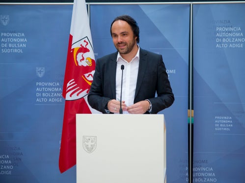 L'assessore Achammer: Per il futuro è importante affrontare le conseguenze della pandemia e rafforzare la salute psico-sociale dei ragazzi (Foto: ASP/Fabio Brucculeri)