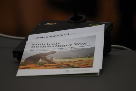 Südtirols Landwirtschaft sozial, ökonomisch und ökologisch nachhaltig ausrichten: Das ist Ziel des Strategiepapiers Südtirols nachhaltiger Weg. (Foto: LPA/Maja Clara)