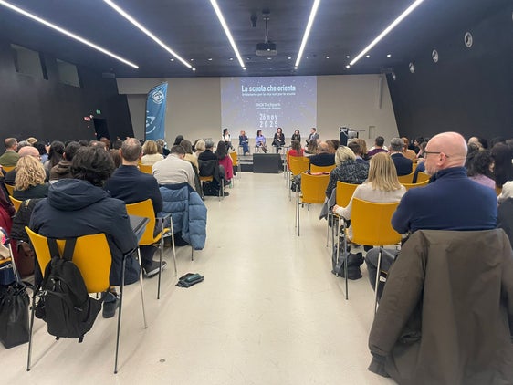 Grande partecipazione a Bolzano al convegno annuale "La scuola che orienta". L'edizione 2025, organizzata dalla Direzione Istruzione e Formazione italiana, era dedicata al tema dell'orientamento nel primo ciclo scolastico. (Foto: USP)