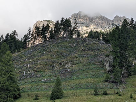Per conto dell'Ufficio sistemazione bacini montani Est dell’Agenzia per la Protezione civile sono stati effettuati numerosi lavori si messa in sicurezza in Val Badia (Foto: ASP/Ufficio sistemazione bacini montani Est)