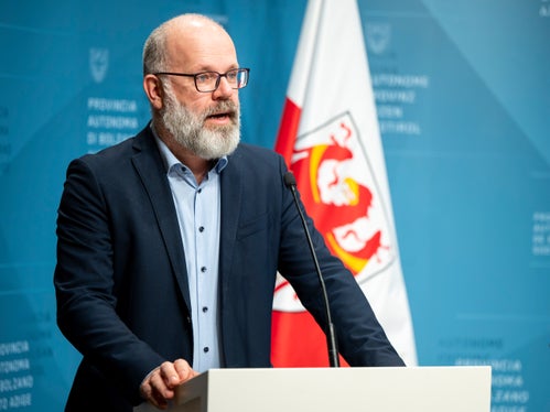 Florian Trojer ha descritto il nuovo programma di finanziamento per i piccoli monumenti come un “beneficio per il paesaggio culturale locale su piccola scala”. (Foto: USP/Fabio Brucculeri)