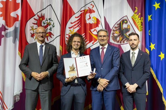 La premiazione di Philipp Genetti, Meraner Festspiele, Initiative für Ur- und Erstaufführungen&nbsp;(Foto: Land Tirol/Die Fotografen)