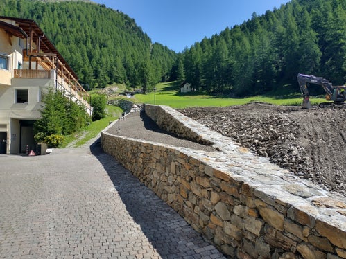 Bei der Umsetzung des Hochwasserschutzes wurde auch besonders auf die Erhaltung des Landschaftsbildes geachtet. (Foto: Agentur für Bevölkerungsschutz/Landesamt für Wildbach- und Lawinenverbauung West)