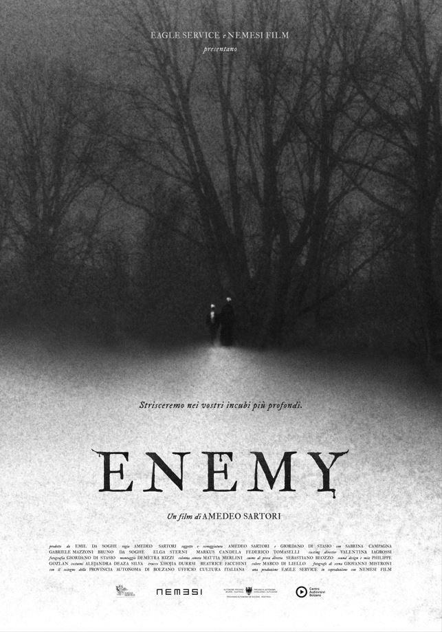 Am Freitag, 31. Oktober, um 18 Uhr öffnet das Kulturzentrum Trevi in Bozen seine Torefür die Vorführung des Horrofilms Enemy (2024) von Amedeo Sartori, produziert von Eagle. Der Eintritt ist frei. (Foto: LPA/Trevi-Zentrum-Trevilab)