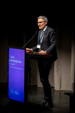 Il presidente della Provincia, Arno Kompatscher, nel corso del suo intervento (Foto: ASP/Fabio Brucculeri)