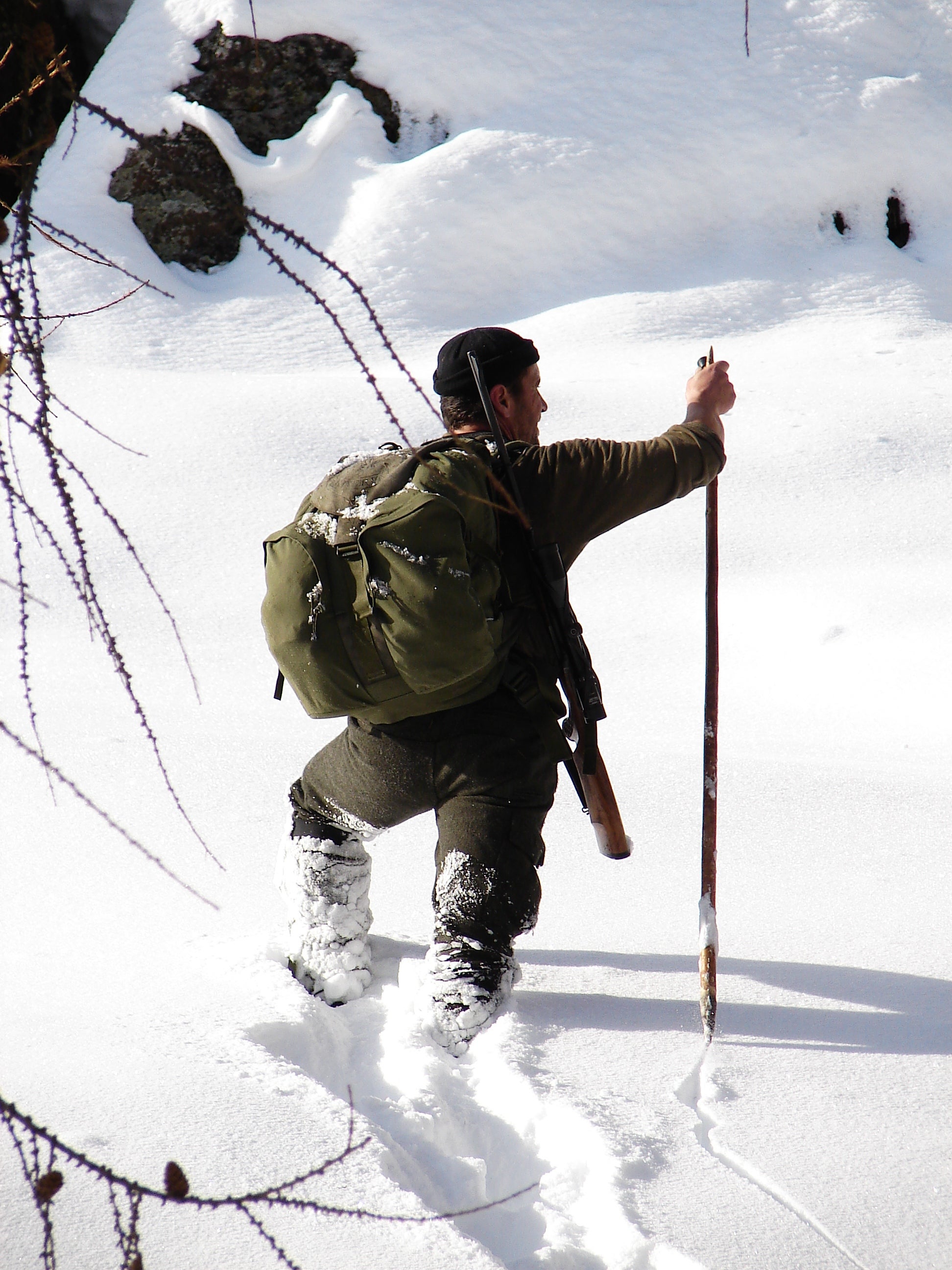 La commissione per l'esame di caccia è stata confermata oggi (23 aprile) dalla Giunta provinciale. I quattro uomini e le due donne resteranno in carica per cinque anni. (Foto: ASP/Ufficio Gestione fauna selvatica)