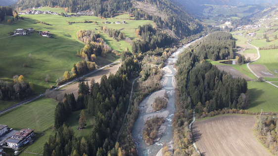 In diesen Tagen beginnt der Bautrupp der Wildbachverbauung mit den Vorbereitungsarbeiten für das nächste Baulos im Mareiter Bach. (Foto: LPA/Landesamt für Wildbach- und Lawinenverbauung Nord in der Agentur für Bevölkerungsschutz)