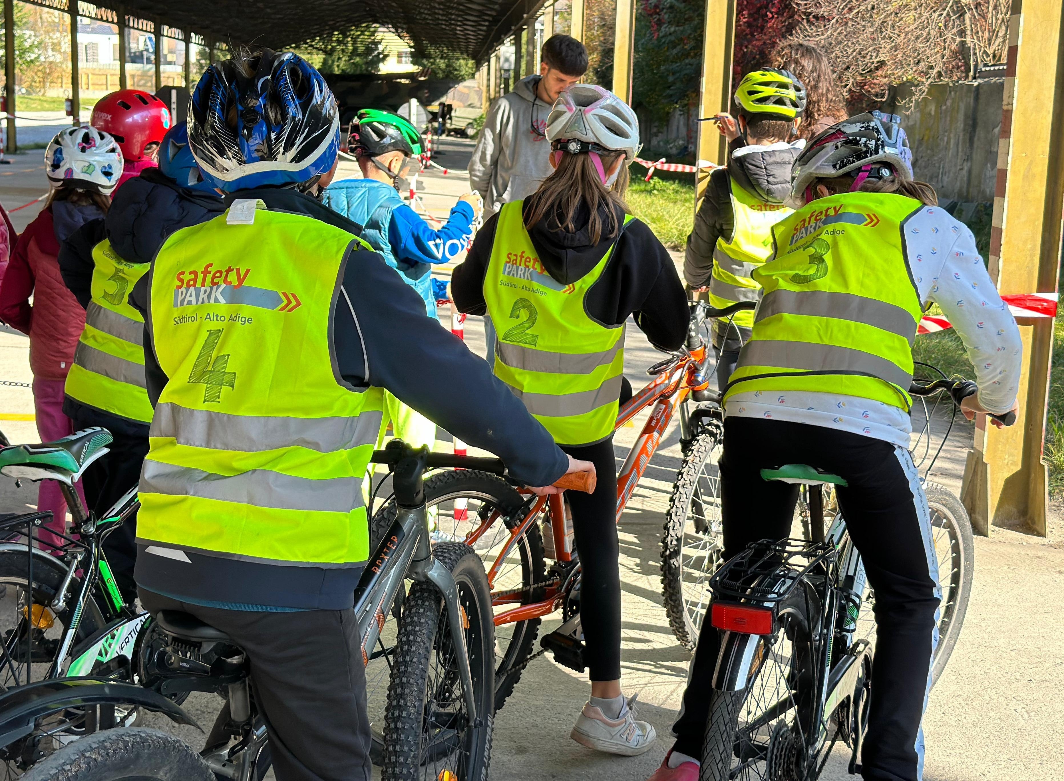Hallo my bike nennt sich einer der Kurse, den das Fahrsicherheitszentrum Safety Park im Auftrag von Landesrat Daniel Alfreider abhält. (Foto: LPA/Safety Park)