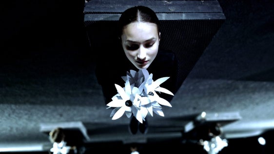 Il progetto "Psycache" terminerà il 14 aprile al Teatro Comunale di Gries con la rappresentazione dello spettacolo "Bunker" (Foto: Teatro Stabile/Luca Gori) 