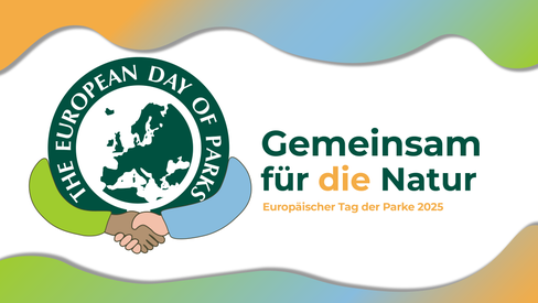 Am Samstag, 24. Mai 2025, findet im Südtiroler Teil des Nationalparks Stilfserjoch der Aktionstag „Stelvio Park Day“ mit vielen Angeboten für Besucherinnen und Besucher statt. (Logo: Europäischer Tag der Parke)