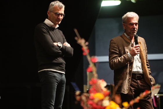 L'assessore Schuler (nella foto a destra) insieme al direttore della Ripartizione Foreste Unterthiner (Foto: ASP/Martin Geier) 