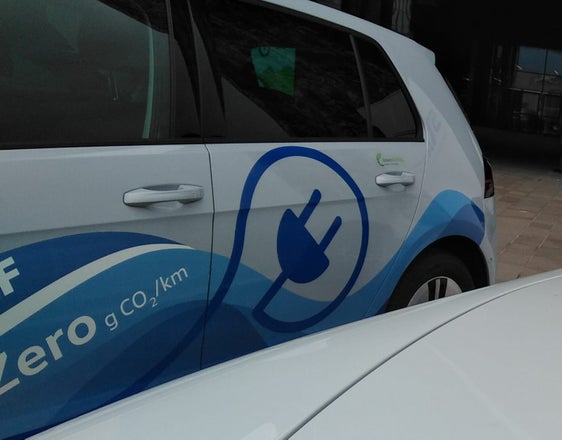 Il progetto LIFEalps "Zero Emission Services for a Decarbonised Alpine Economy", avviato nel 2019, mira a trasformare l'Alto Adige in una regione modello per la mobilità a zero emissioni. (Foto: USP/Angelika Schrott)