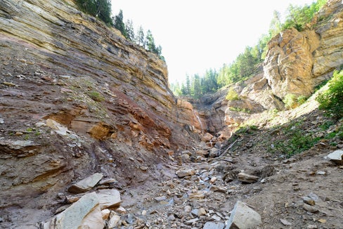 Besucherattraktion und Teil des Dolomiten UNESCO Welterbes: der GEOPARC Bletterbach. Bei einer Pressekonferenz am 26. Mai informiert Landesrat Peter Brunner über Ziele, Ausrichtung und Weiterentwicklung dieses Weltnaturerbes.  (Foto: LPA)