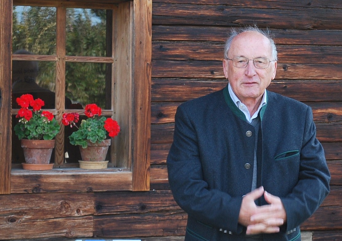 Hans Griessmair è scomparso venerdì scorso all'età di 83 anni. Per anni è stato un punto di riferimento per il mondo culturale e folcloristico dell'Alto Adige (Foto: ASP/Museo provinciale degli Usi e costumi)  