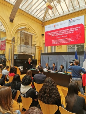 Alla conferenza stampa hanno preso parte anche due classi rispettivamente dell’IISS Cesare Battisti e del Liceo Classico e Linguistico Giosuè Carducci di Bolzano. (Foto: USP/Claudio Degasperi)