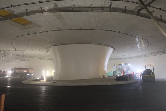 Die Nord-West-Umfahrung Meran soll Ende November für den Verkehr freigegeben werden. Zuvor sind noch technische Anschlussarbeiten und Sicherheitsprüfungen erforderlich. (Foto: LPA/Ressort Infrastrukturen und Mobilität)