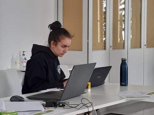 Modellieren am PC (Foto: LPA/Deutsche Bildungsdirektion)