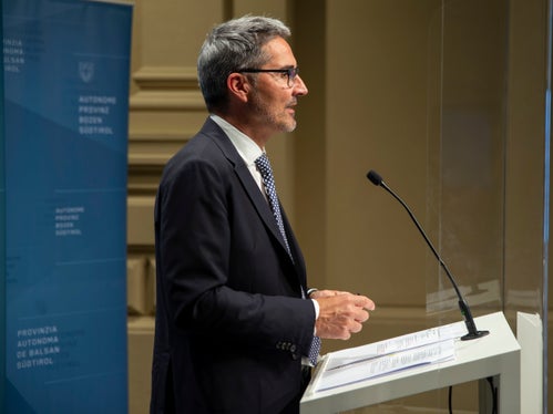 Unter anderem hat die Landesregierung heute die Kriterien für die Förderung lokaler Medien beschlossen, berichtete LH Kompatscher in der anschließenden Pressekonferenz (Foto: LPA/Fabio Brucculeri)