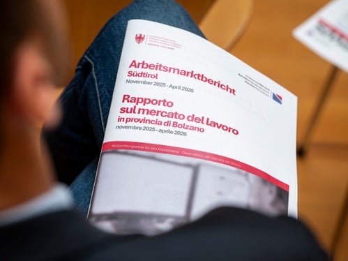 Im Arbeitsmarktbericht für den Zeitraum November 2025 bis April 2026 wird im Detail beschrieben, wie sich der Südtiroler Arbeitsmarkt im Vergleich zum selben Zeitraum des Vorjahres verändert hat. (Foto: LPA/Fabio Brucculeri)