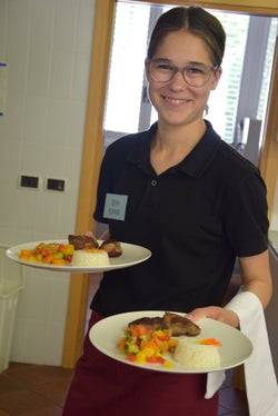 In knapp bemessener Zeit galt es in grenzübergreifend zusammengesetzten Teams herausfordernde Aufgaben zu bewältigen. (Foto: LPA/FS Tisens)