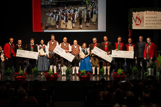 Anerkennungspreise erhielten die Musikkapellen Lajen, Naturns, Tschengls und Völs am Schlern (jeweils 1800 Euro). (Foto: VSM/Stephan Niederegger)