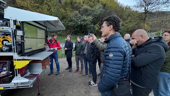 Am Nachmittag präsentierte die Südtiroler Bergrettung das Personensuchsystem "Lifeseek". (Foto: LPA/RAS)