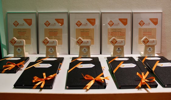 La Provincia di Bolzano premia i Comuni con l'Audit FamilyPlus per la loro attenzione a bambini, giovani, anziani e famiglie (Foto: ASP/Greta Stuefer)