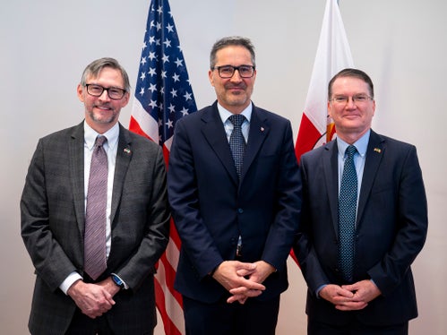Da sinistra il console generale degli Usa a Milano, Douglass Benning, il presidente Arno Kompatscher e l’incaricato d’affari dell’Ambasciata degli Stati Uniti, Shawn Crowley (Foto: USP/Fabio Brucculeri)
