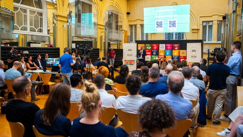 Il Piano Clima 2040 dell'Alto Adige è pronto. Oggi (18 luglio) la Giunta provinciale ha approvato all'unanimità il documento finale nel corso dell'odierna seduta, cui ha fatto seguito una conferenza stampa dove sono stati illustrati i punti centrali contenuti nel documento strategico pro sostenibilità. (Foto: ASP/Fabio Brucculeri)