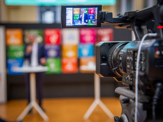 Le misure contenute nel “Piano Clima Alto Adige 2040” possono essere integrate o migliorate dalla pubblica amministrazione. Dal gennaio 2024 via al lavoro di monitoraggio dei gruppi di interesse. (Foto: ASP/Fabio Brucculeri) 