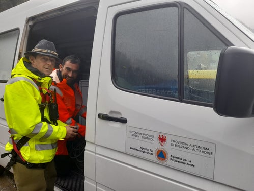 Hartmann Stuefer und Herbert Thaler vom Landesamt für Hydrologie und Stauanlagen (Foto: LPA/Maja Clara)