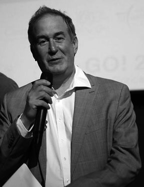 Der Historiker und Filmhistoriker und Leiter der Sammlungen im Österreichischen Filmmuseum, Paolo Caneppele, forscht über die Sozialgeschichte des Films, Filmzensur, medienübergreifende Wechselbeziehungen zwischen Film und den anderen Künsten. (Foto: LPA/Zentrum für Regionalgeschichte)