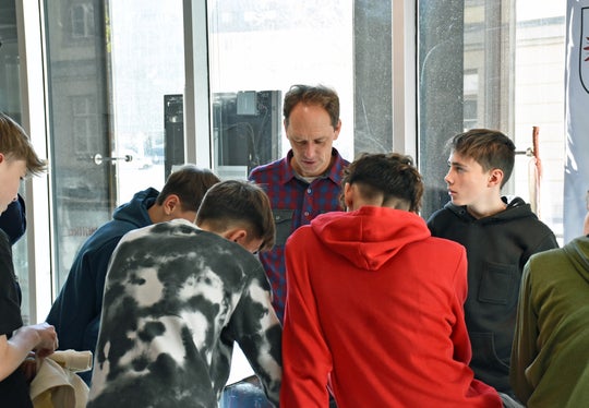 Gli strumenti interattivi della mostra sulle valanghe dell'Euregio sono pensati per promuovere un effetto di apprendimento duraturo (Foto: Land Tirolo)