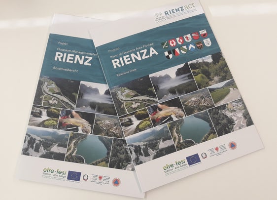 RienzAct ist ein bereichsübergreifendes Projekt für das Flussraum-Management der Rienz zwischen ihrem Ursprung am Fuße der Drei Zinnen in der Gemeinde Toblach im Osten und der Mündung in den Mühlbacher Stausee im Westen. Nun liegt der Abschlussbericht vor. (Foto: Agentur für Bevölkerungsschutz/Amt für Wildbach- und Lawinenverbauung Ost)