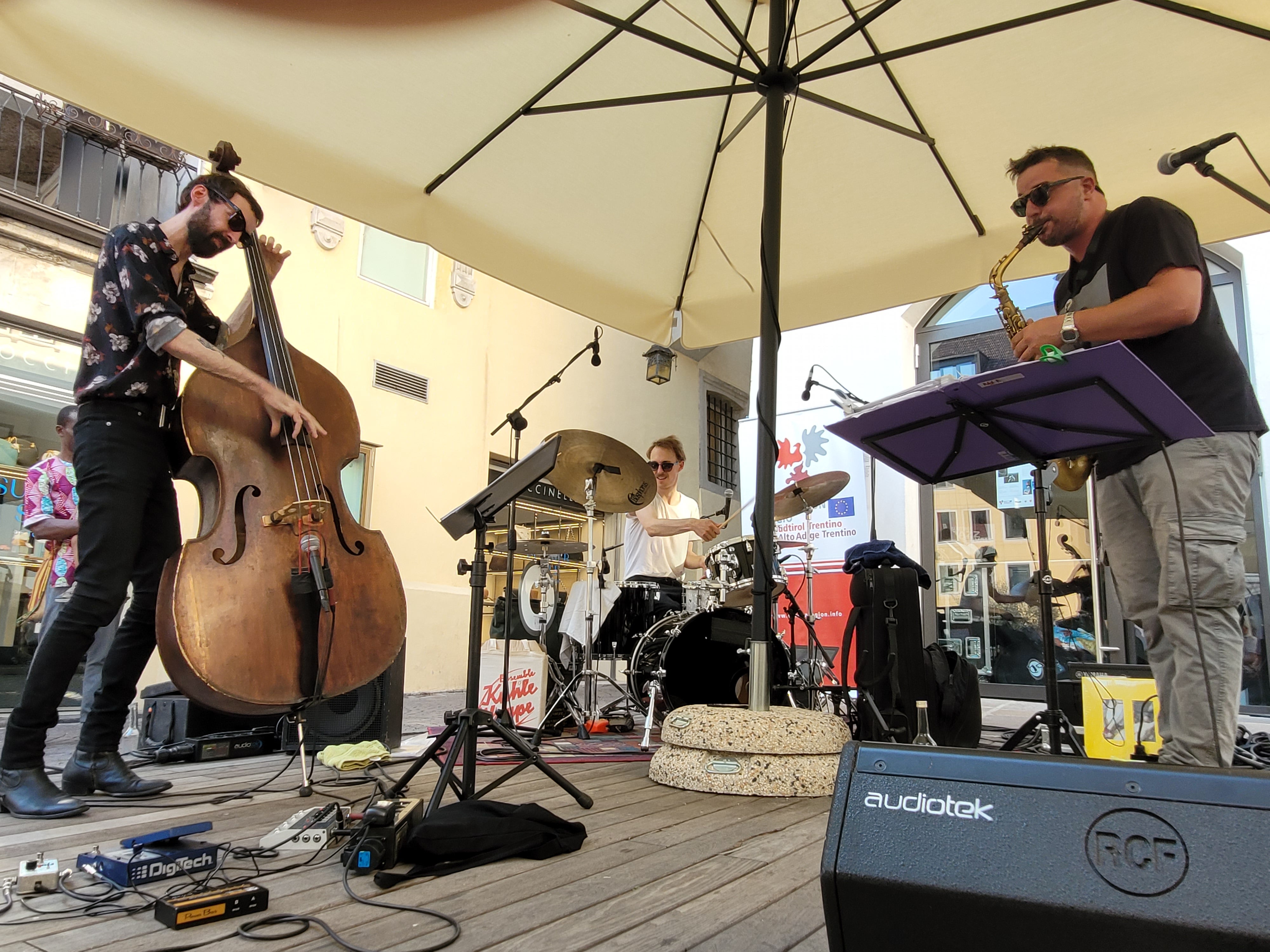 La Giunta provinciale ha approvato oggi (10 settembre) i criteri per la concessione di contributi per la produzione e l’utilizzazione economica di opere musicali. (Foto: Armin Gluderer)