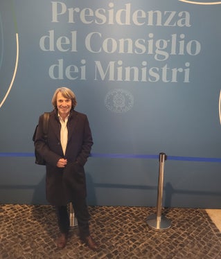 Gesundheitslandesrat Hubert Messner äußerte sich nach dem Treffen mit den Ministern Orazio Schillaci und Tommaso Foti in Rom zuversichtlich, dass  die Weiterentwicklung der wohnortnahen Versorgung vorangebracht werden könne. Die neuen Strukturen werden langfristig zur Stärkung der Gesundheitsversorgung in Südtirol und dem restlichen Italien beitragen, sagte Messner. (Foto: LPA/Michael Mayr)