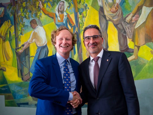 Hanno concordato di incontrarsi a Roma nel prossimo futuro: da sinistra l'ambasciatore Jan Kickert e il presidente Arno Kompatscher. (Foto: ASP/Fabio Brucculeri)